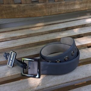 BRAND NEW STEVE MADDEN GREY BELT SIZE M